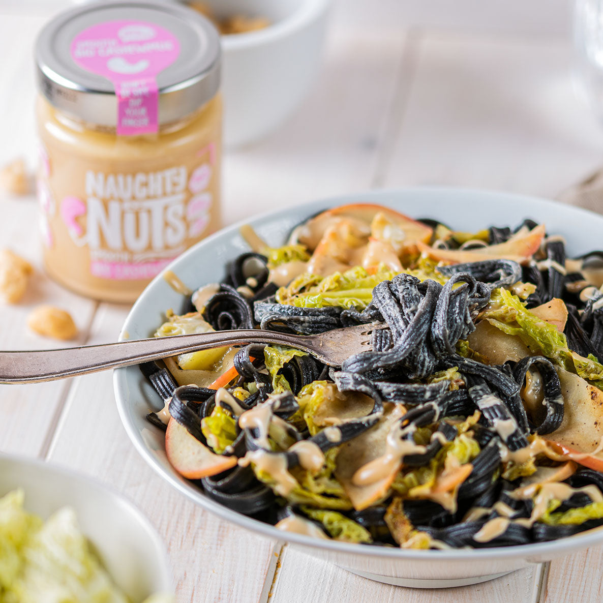 Apfel-Wirsing-Pasta mit Cashewsauce